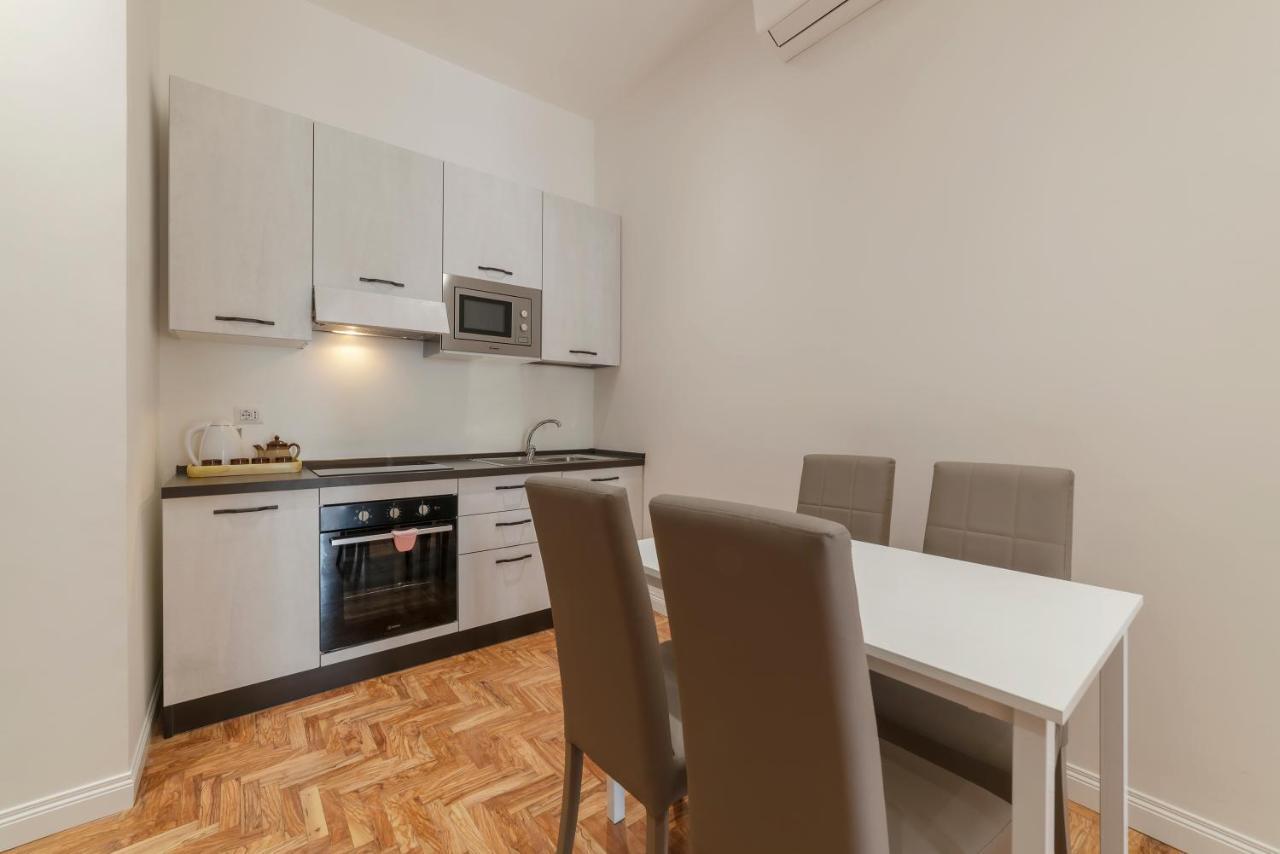 Rione Prati Elegant Apartment With Balcony 로마 외부 사진
