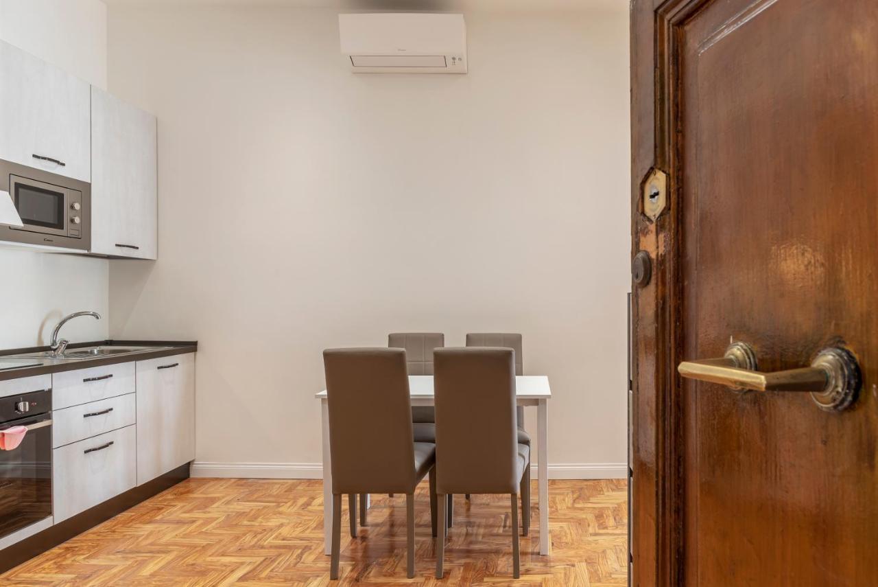 Rione Prati Elegant Apartment With Balcony 로마 외부 사진